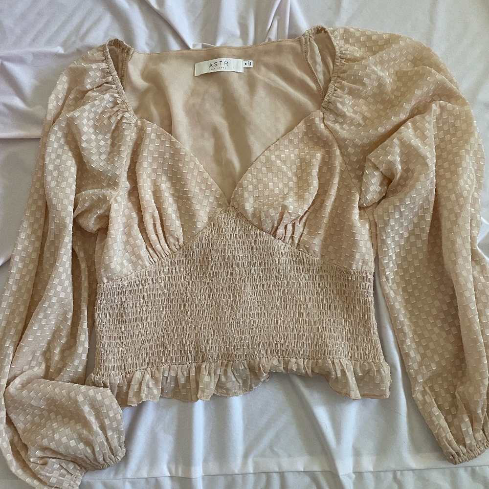 Very Nice ASTR Pale Pink Blouse with Bell Sleeves